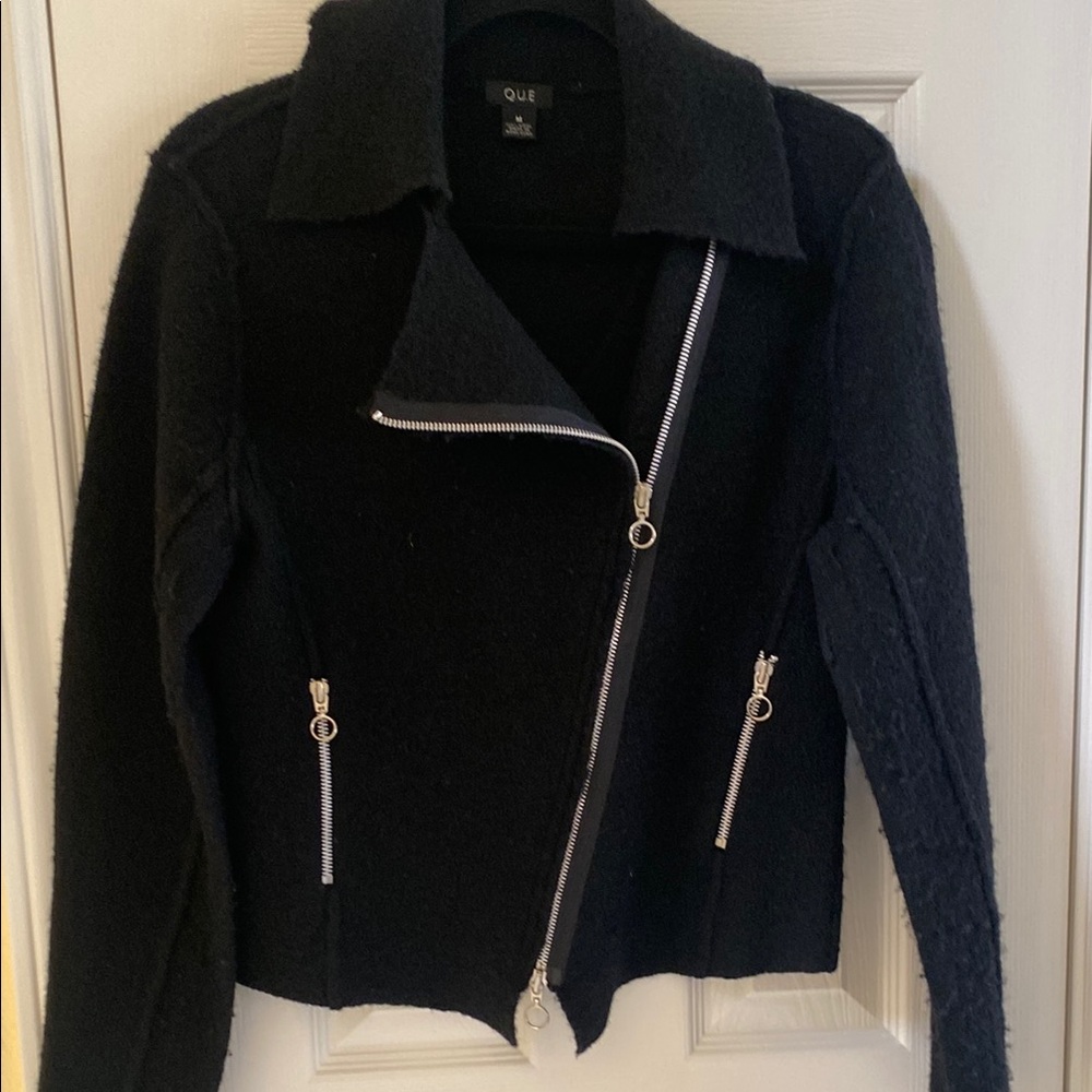 QUE Black Women's Jacket